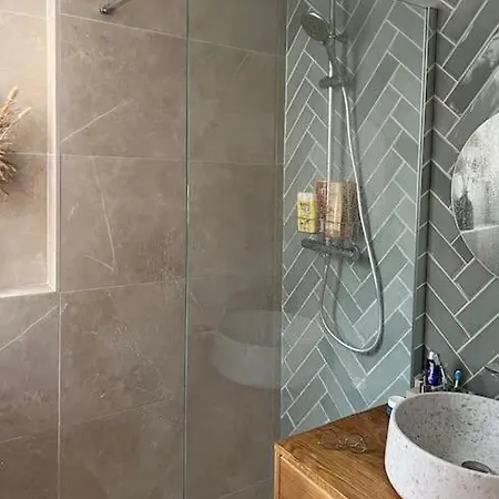 Why ? Why Montmartre ? Paris